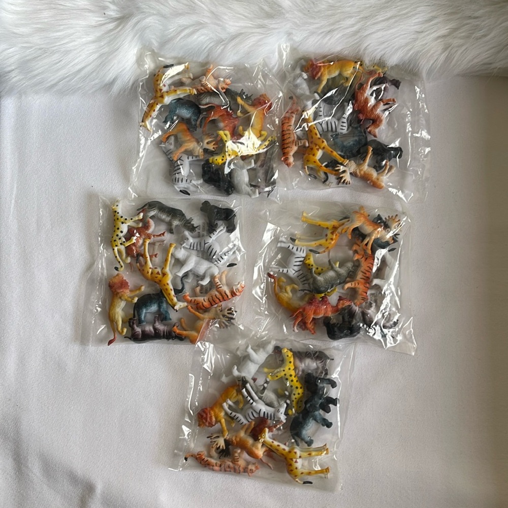 Zoo Animals 2.5” Assorted 12 in a pack Set of 5 Brand New.